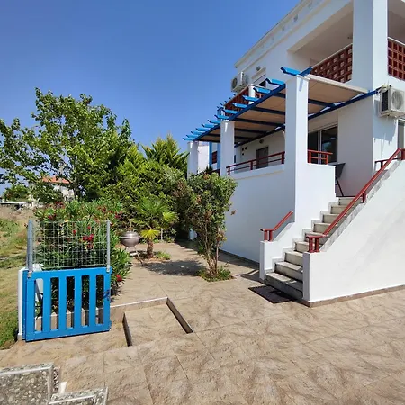 Apartment Seaside House *